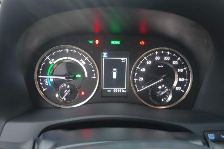 Used Toyota Vellfire 2021 Crown Dual-Engine 2.5L HV Supreme Edition Instrument Cluster