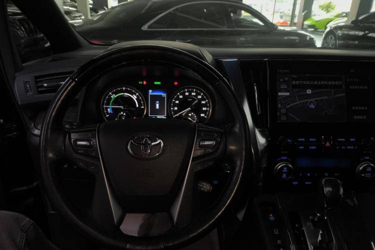 Used Toyota Vellfire 2021 Crown Dual-Engine 2.5L HV Prestige Edition Interior 2