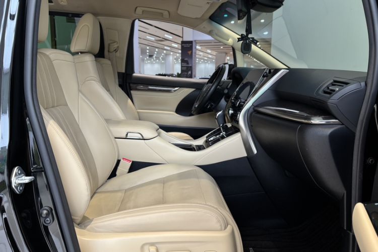 Used Toyota Vellfire 2021 Crown Dual-Engine 2.5L HV Prestige Edition Interior 6