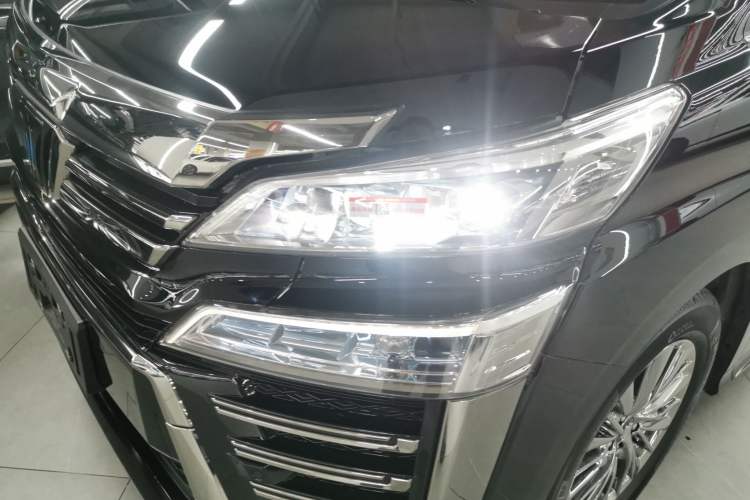 Used Toyota Vellfire 2021 Crown Dual-Engine 2.5L HV Supreme Edition Left Front Headlight
