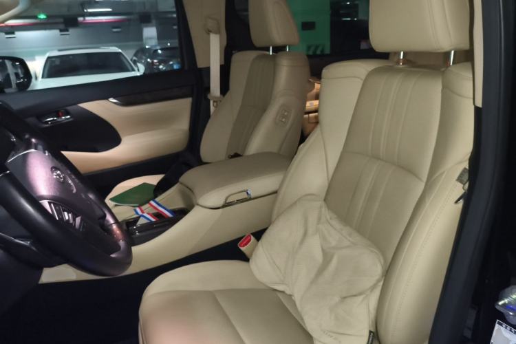 Used Toyota Vellfire 2021 Crown Dual-Engine 2.5L HV Supreme Edition Left Front Seat