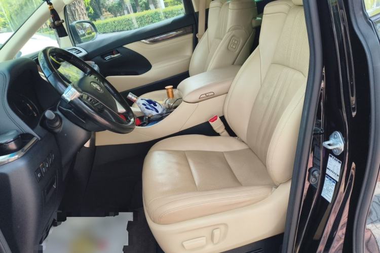 Used Toyota Vellfire 2021 Crown Dual-Engine 2.5L HV Supreme Edition Left Front Seat