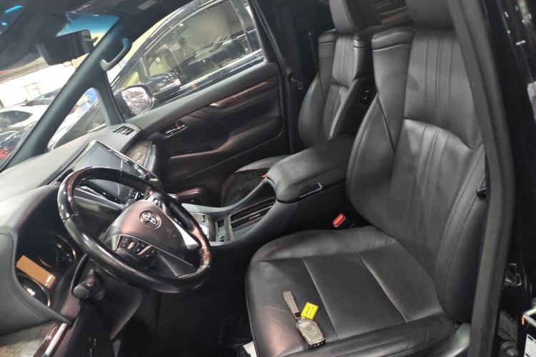 Used Toyota Vellfire 2021 Crown Dual-Engine 2.5L HV Prestige Edition Left Front Seat