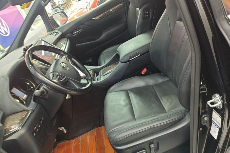 Used Toyota Vellfire 2021 Crown Dual-Engine 2.5L HV Prestige Edition Left Front Seat