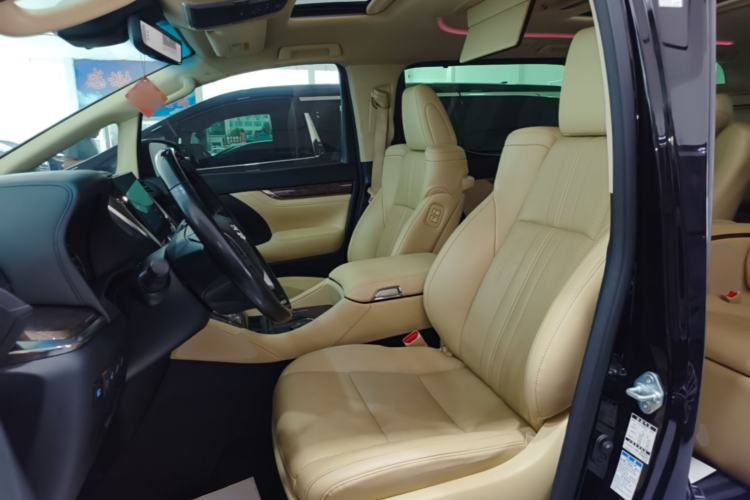 Used Toyota Vellfire 2021 Crown Dual-Engine 2.5L HV Prestige Edition Left Front Seat