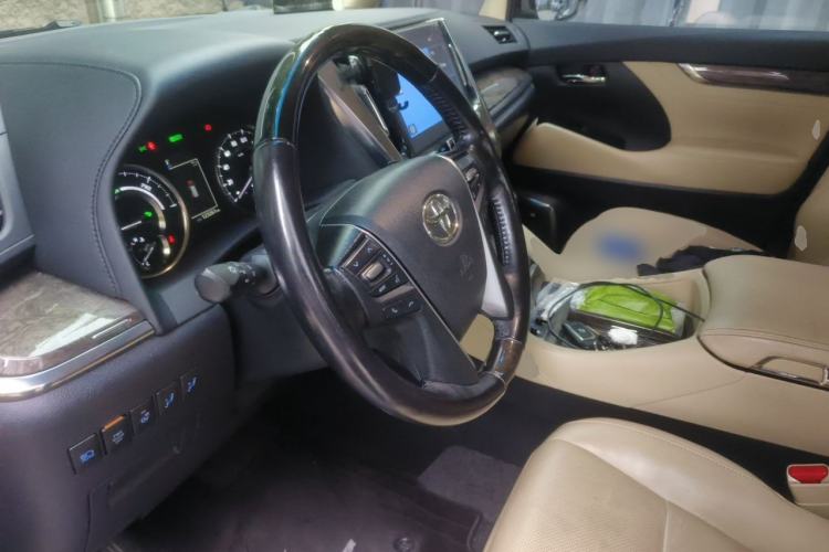 Used Toyota Vellfire 2021 Crown Dual-Engine 2.5L HV Prestige Edition Left Front Seat