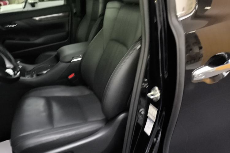 Used Toyota Vellfire 2021 Crown Dual-Engine 2.5L HV Prestige Edition Left Front Seat