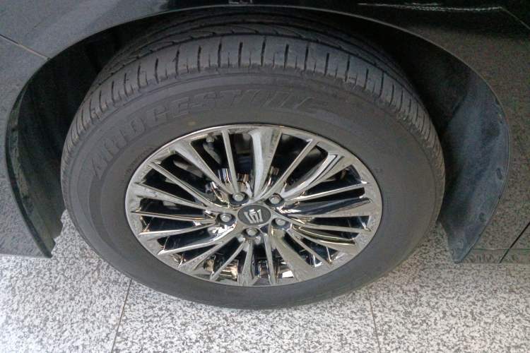 Used Toyota Vellfire 2021 Crown Dual-Engine 2.5L HV Prestige Edition Left Front Wheel Hub
