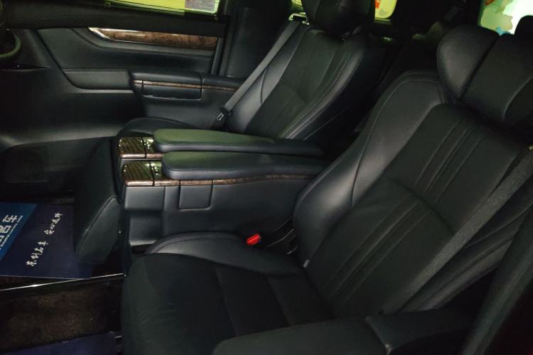 Used Toyota Vellfire 2021 Crown Dual-Engine 2.5L HV Prestige Edition Left Rear Seat