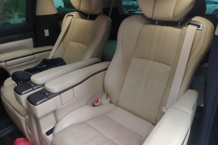 Used Toyota Vellfire 2021 Crown Dual-Engine 2.5L HV Prestige Edition Left Rear Seat