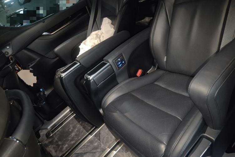 Used Toyota Vellfire 2021 Crown Dual-Engine 2.5L HV Luxury Edition Left Rear Seat