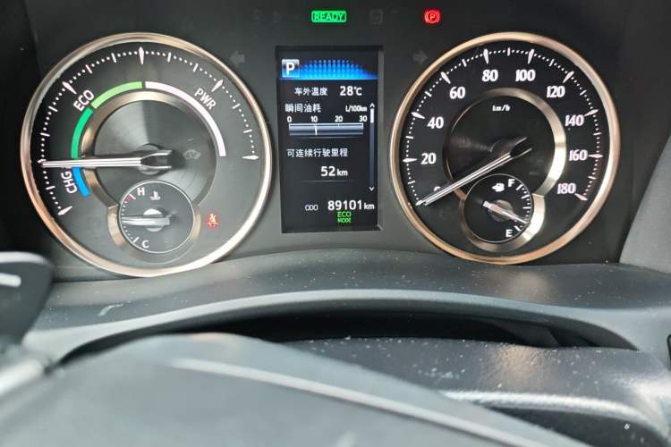 Used Toyota Vellfire 2021 Crown Dual-Engine 2.5L HV Supreme Edition Odometer Close Up