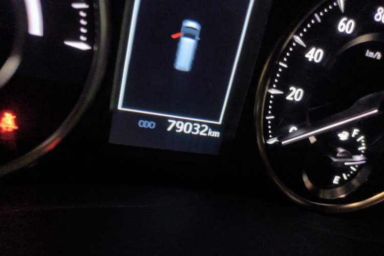 Used Toyota Vellfire 2021 Crown Dual-Engine 2.5L HV Prestige Edition Odometer Close Up