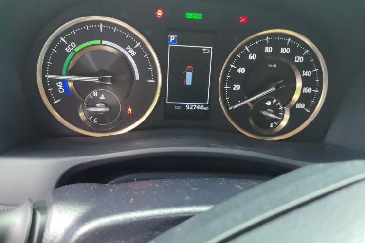 Used Toyota Vellfire 2021 Crown Dual-Engine 2.5L HV Supreme Edition Odometer Close Up