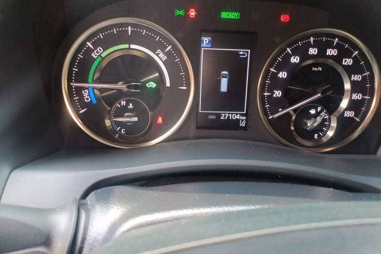 Used Toyota Vellfire 2021 Crown Dual-Engine 2.5L HV Prestige Edition Odometer Close Up