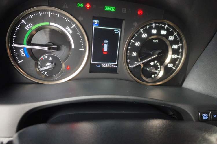 Used Toyota Vellfire 2021 Crown Dual-Engine 2.5L HV Prestige Edition Odometer Close Up