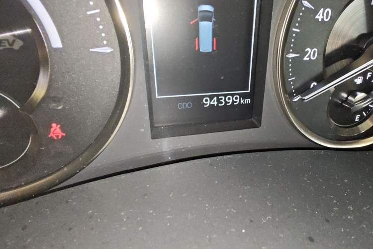 Used Toyota Vellfire 2021 Crown Dual-Engine 2.5L HV Luxury Edition Odometer Close Up
