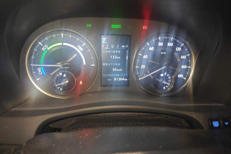 Used Toyota Vellfire 2021 Crown Dual-Engine 2.5L HV Prestige Edition Odometer Close Up