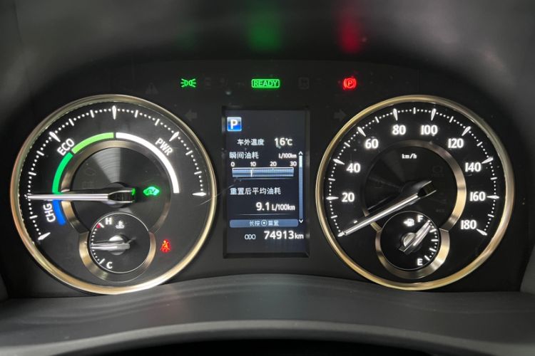 Used Toyota Vellfire 2021 Crown Dual-Engine 2.5L HV Prestige Edition Odometer Close Up