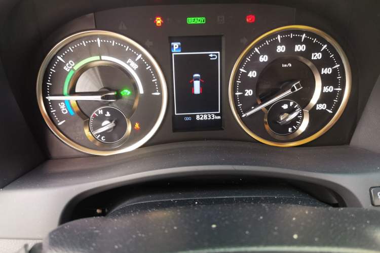Used Toyota Vellfire 2021 Crown Dual-Engine 2.5L HV Supreme Edition Odometer Close Up