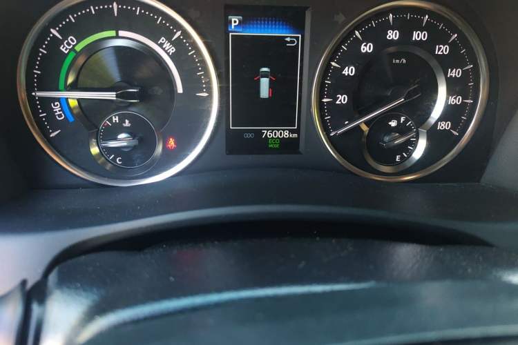 Used Toyota Vellfire 2021 Crown Dual-Engine 2.5L HV Supreme Edition Odometer Close Up
