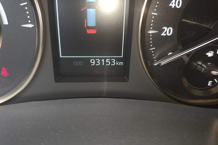 Used Toyota Vellfire 2021 Crown Dual-Engine 2.5L HV Prestige Edition Odometer Close Up