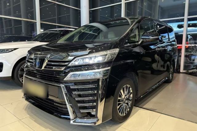 Ojetý Toyota Vellfire 2021 Crown Dual-Engine 2.5L HV Supreme Edition
