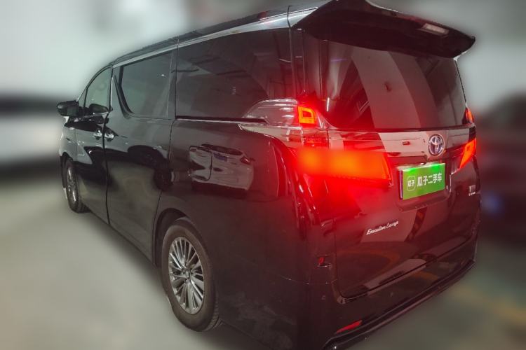 Used Toyota Vellfire 2021 Crown Dual-Engine 2.5L HV Prestige Edition Rear Left 45 Deg