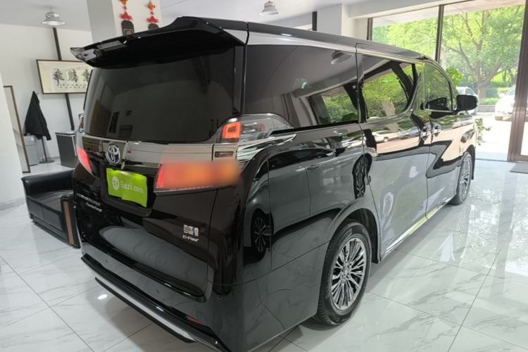 Used Toyota Vellfire 2021 Crown Dual-Engine 2.5L HV Supreme Edition Rear Right 45 Deg