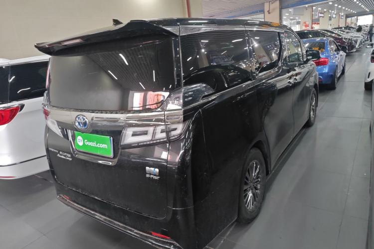Used Toyota Vellfire 2021 Crown Dual-Engine 2.5L HV Prestige Edition Rear Right 45 Deg