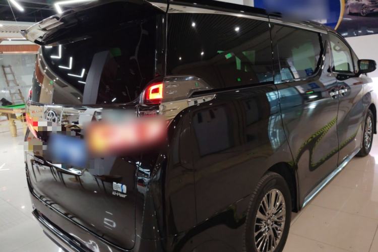 Used Toyota Vellfire 2021 Crown Dual-Engine 2.5L HV Prestige Edition Rear Right 45 Deg
