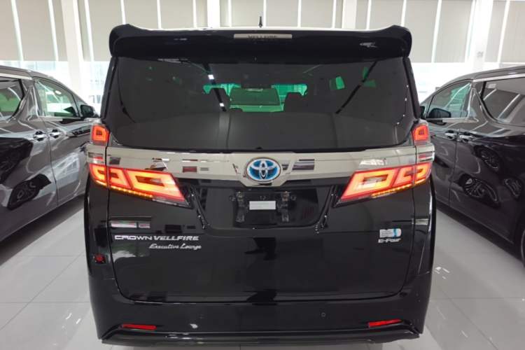 Used Toyota Vellfire 2021 Crown Dual-Engine 2.5L HV Prestige Edition Rear