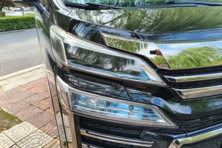 Used Toyota Vellfire 2021 Crown Dual-Engine 2.5L HV Supreme Edition Right Front Headlight