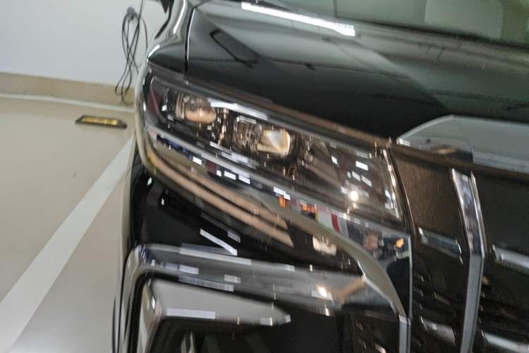 Used Toyota Vellfire 2021 Crown Dual-Engine 2.5L HV Prestige Edition Right Front Headlight