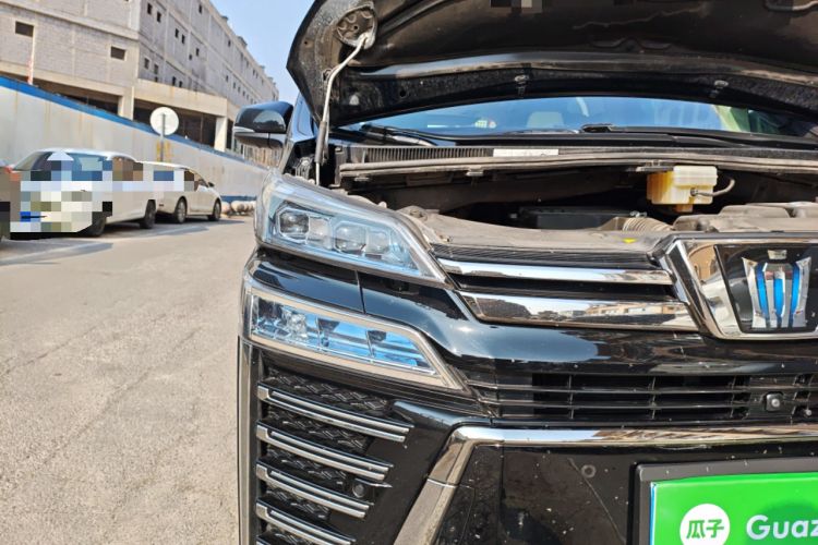 Used Toyota Vellfire 2021 Crown Dual-Engine 2.5L HV Supreme Edition Right Front Headlight
