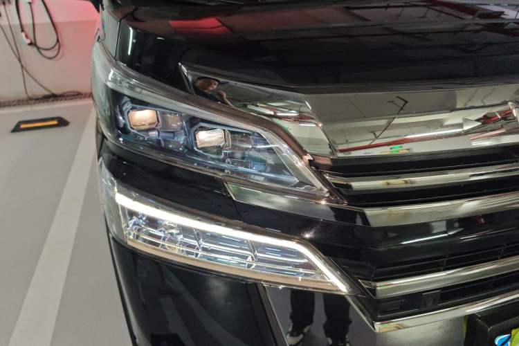 Used Toyota Vellfire 2021 Crown Dual-Engine 2.5L HV Prestige Edition Right Front Headlight