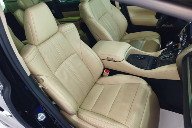 Used Toyota Vellfire 2021 Crown Dual-Engine 2.5L HV Prestige Edition Right Front Seat