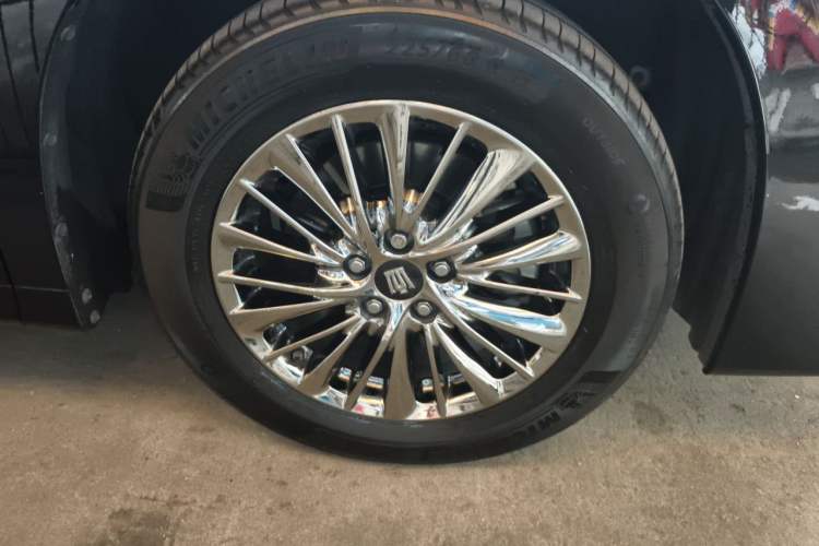 Used Toyota Vellfire 2021 Crown Dual-Engine 2.5L HV Prestige Edition Right Front Wheel Hub