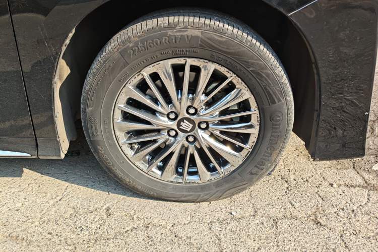 Used Toyota Vellfire 2021 Crown Dual-Engine 2.5L HV Supreme Edition Right Front Wheel Hub