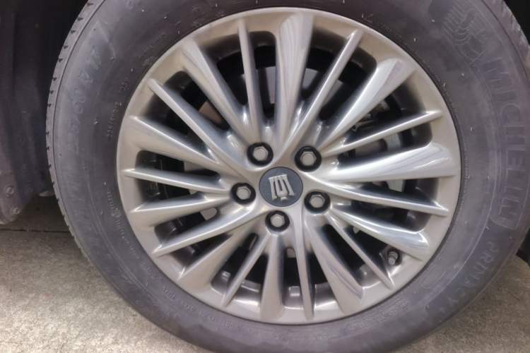 Used Toyota Vellfire 2021 Crown Dual-Engine 2.5L HV Prestige Edition Right Front Wheel Hub