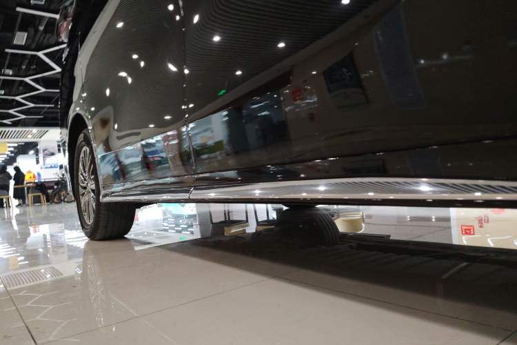 Used Toyota Vellfire 2021 Crown Dual-Engine 2.5L HV Prestige Edition Right Side Sill