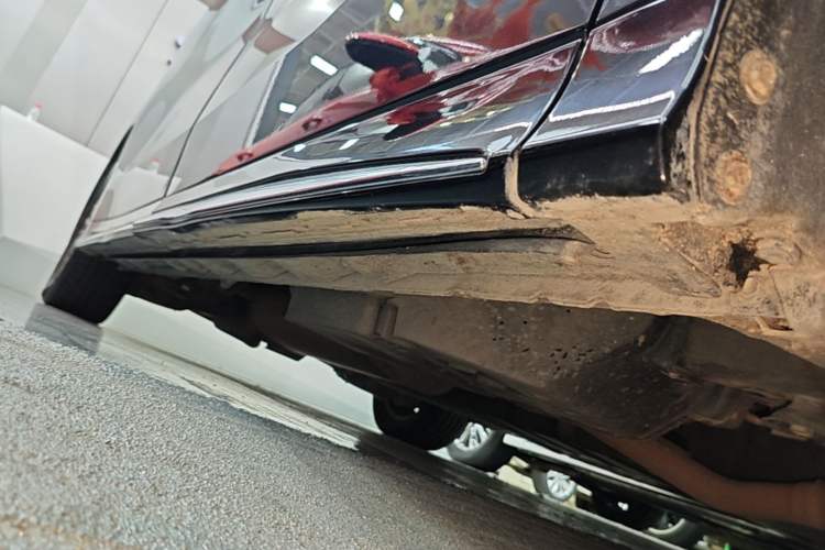 Used Toyota Vellfire 2021 Crown Dual-Engine 2.5L HV Prestige Edition Right Side Sill