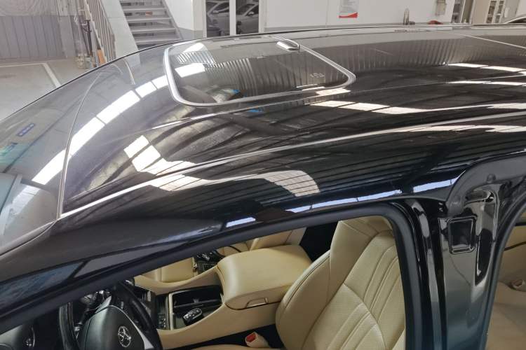 Used Toyota Vellfire 2021 Crown Dual-Engine 2.5L HV Supreme Edition Roof