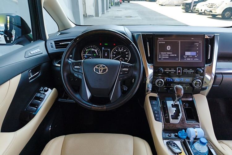 Used Toyota Vellfire 2021 Crown Dual-Engine 2.5L HV Supreme Edition Steering Wheel