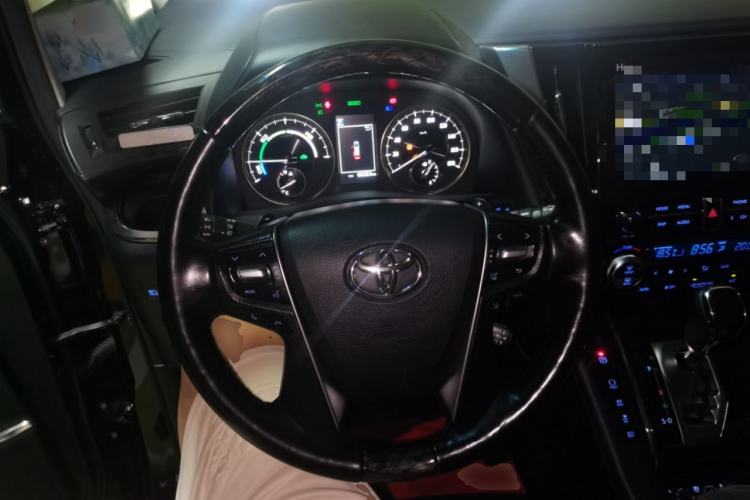 Used Toyota Vellfire 2021 Crown Dual-Engine 2.5L HV Luxury Edition Steering Wheel