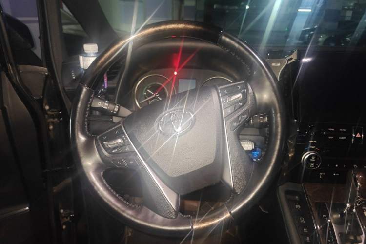 Used Toyota Vellfire 2021 Crown Dual-Engine 2.5L HV Prestige Edition Steering Wheel