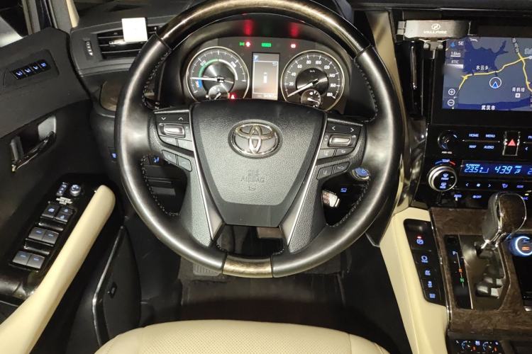 Used Toyota Vellfire 2021 Crown Dual-Engine 2.5L HV Supreme Edition Steering Wheel