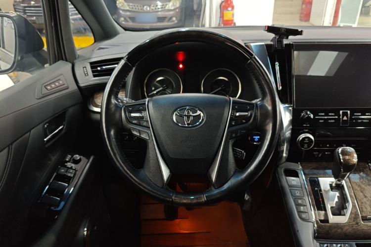Used Toyota Vellfire 2021 Crown Dual-Engine 2.5L HV Prestige Edition Steering Wheel