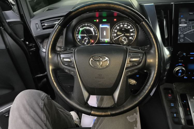 Used Toyota Vellfire 2021 Crown Dual-Engine 2.5L HV Prestige Edition Steering Wheel