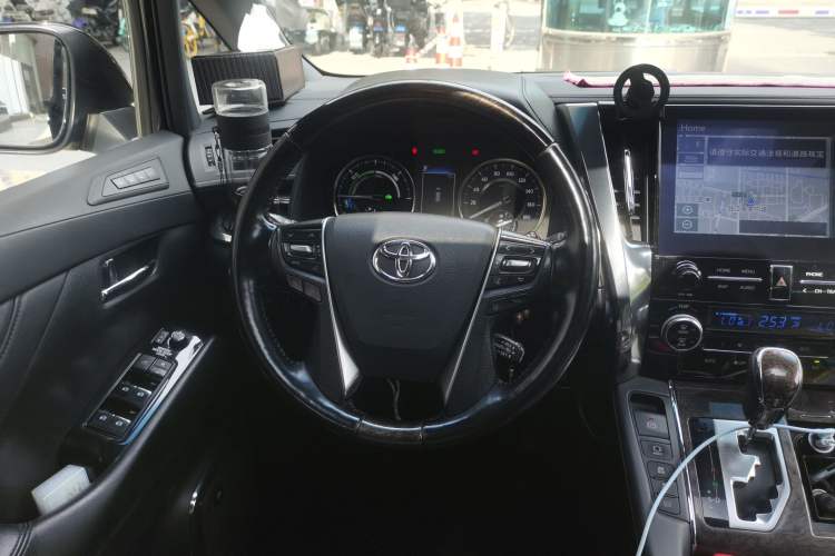 Used Toyota Vellfire 2021 Crown Dual-Engine 2.5L HV Prestige Edition Steering Wheel
